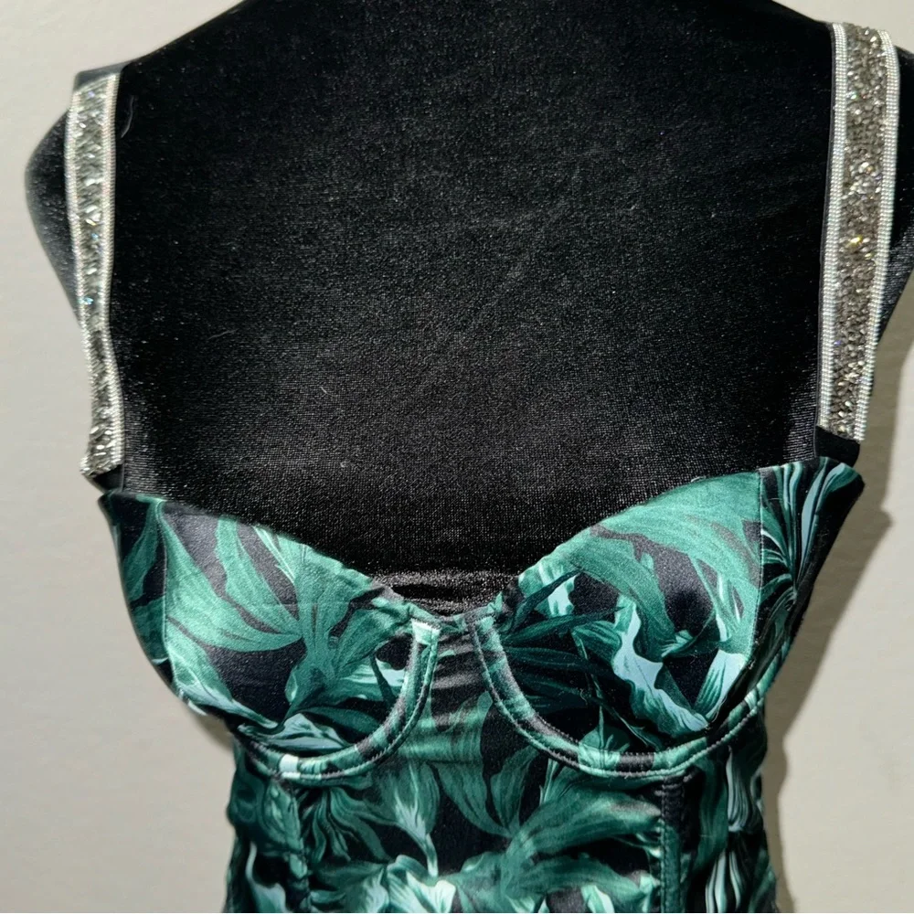 2 Vs Corsets - Picture 12 of 14